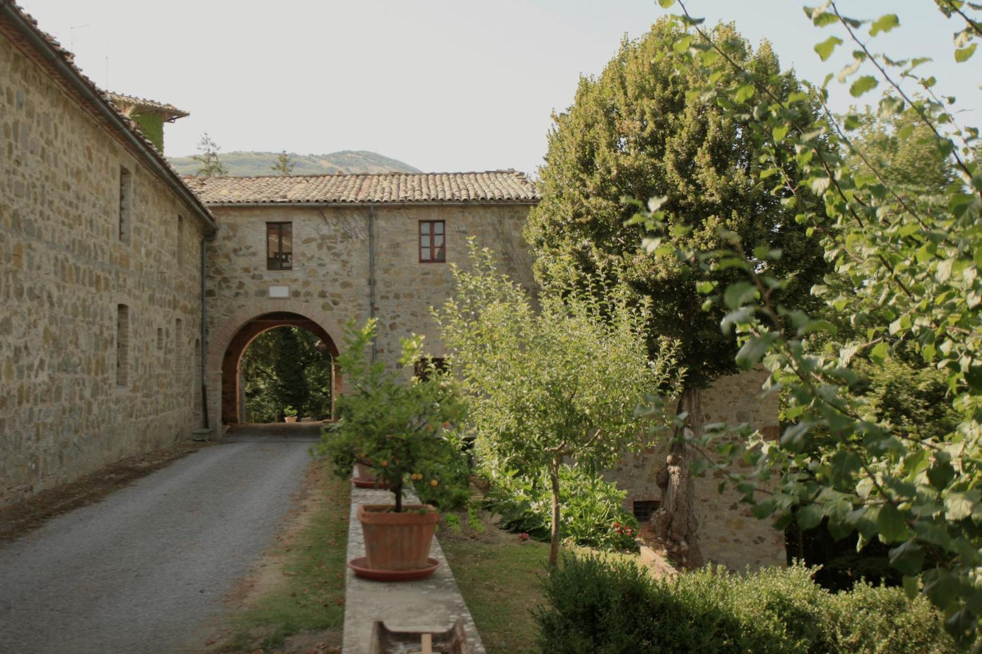 Вілла Borgo Di Camporsevoli Екстер'єр фото