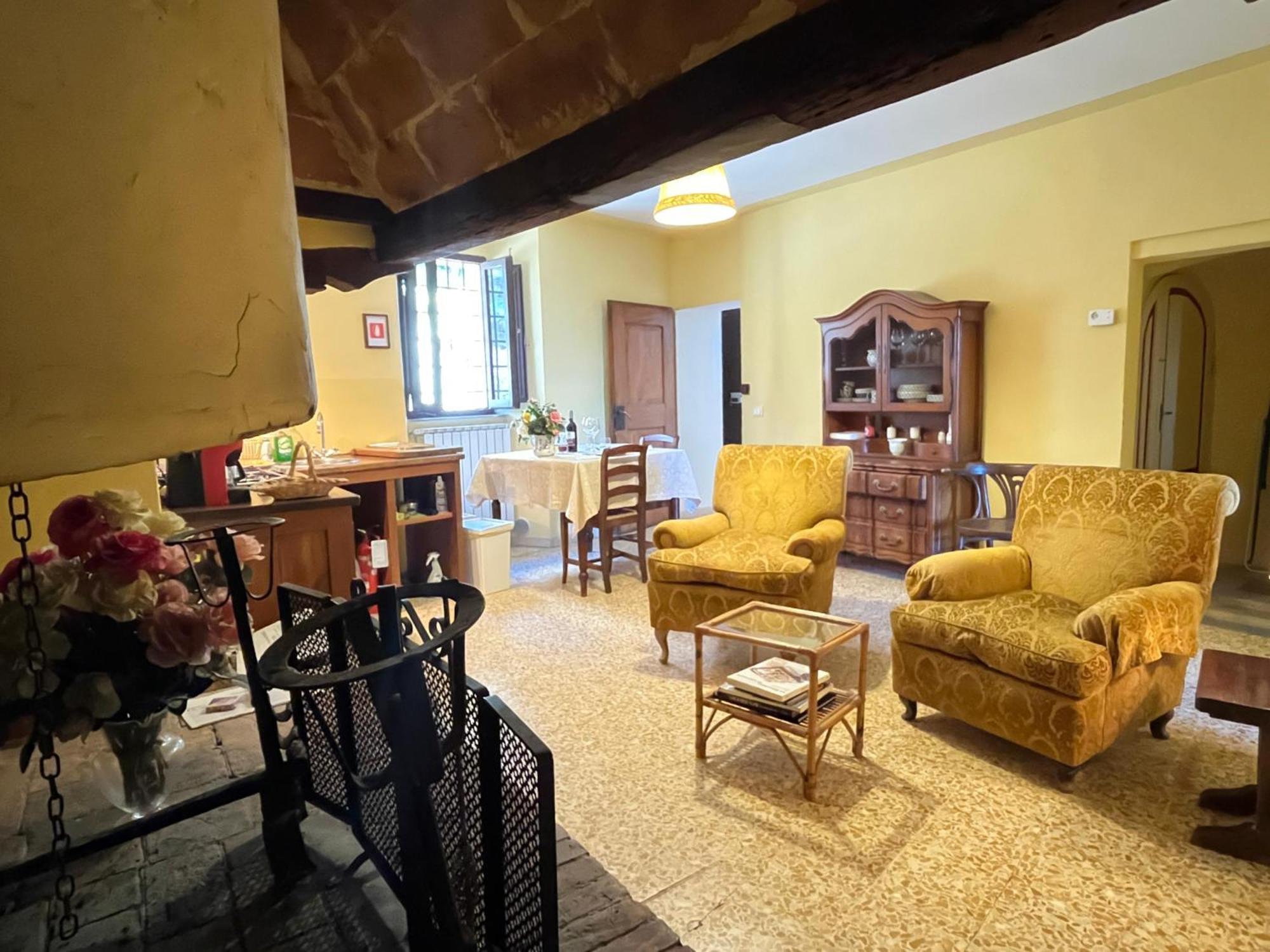 Вілла Borgo Di Camporsevoli Екстер'єр фото